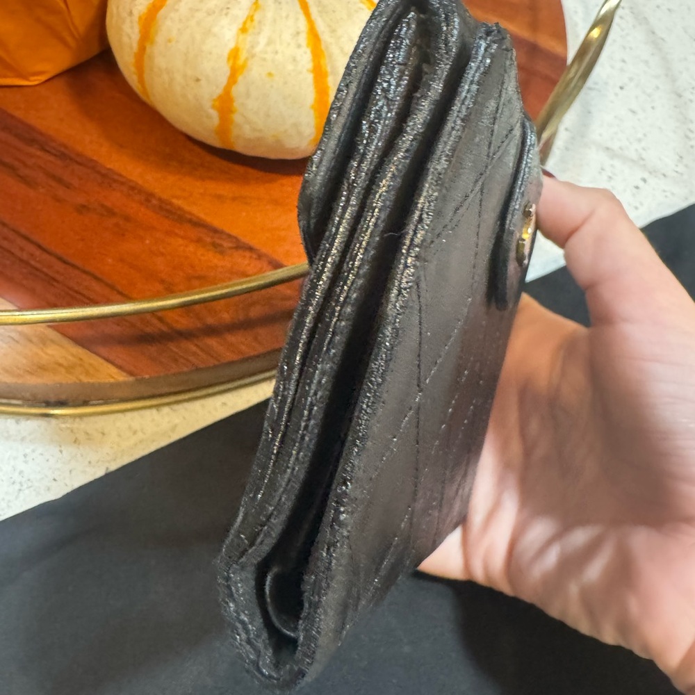 Authentic Vintage Chanel Black Quilted Lambskin Wallet - Picture 5 of 11